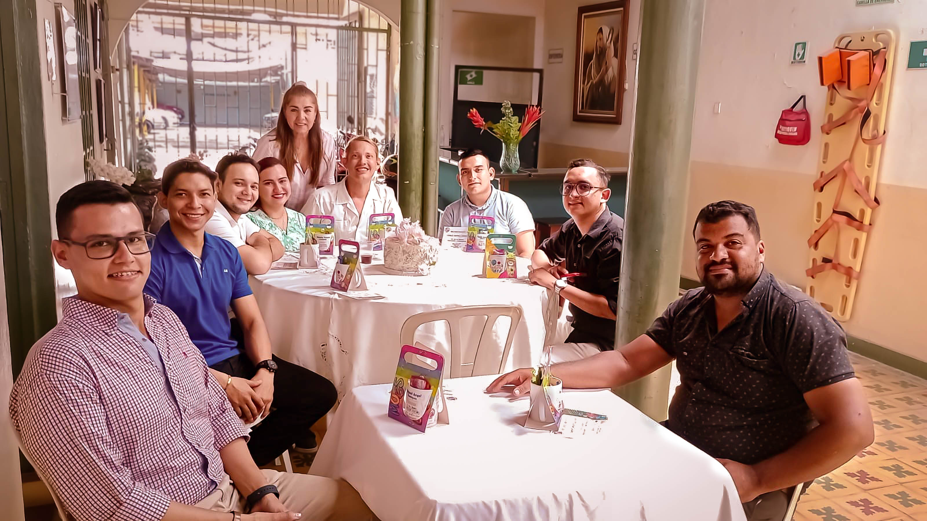 Feliz Día del Maestro, les desea el Colegio Idesa - Imagen 2