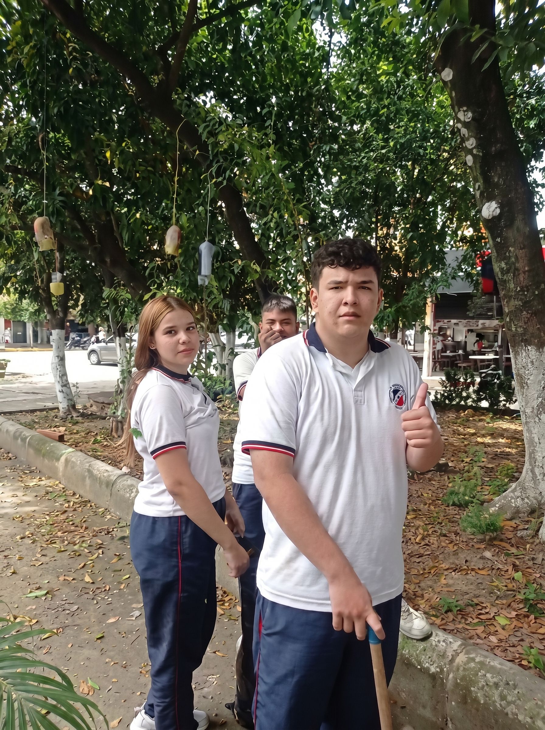 Servicio Social IDESISTA: Jóvenes que Transforman su Comunidad con Amor y Compromiso