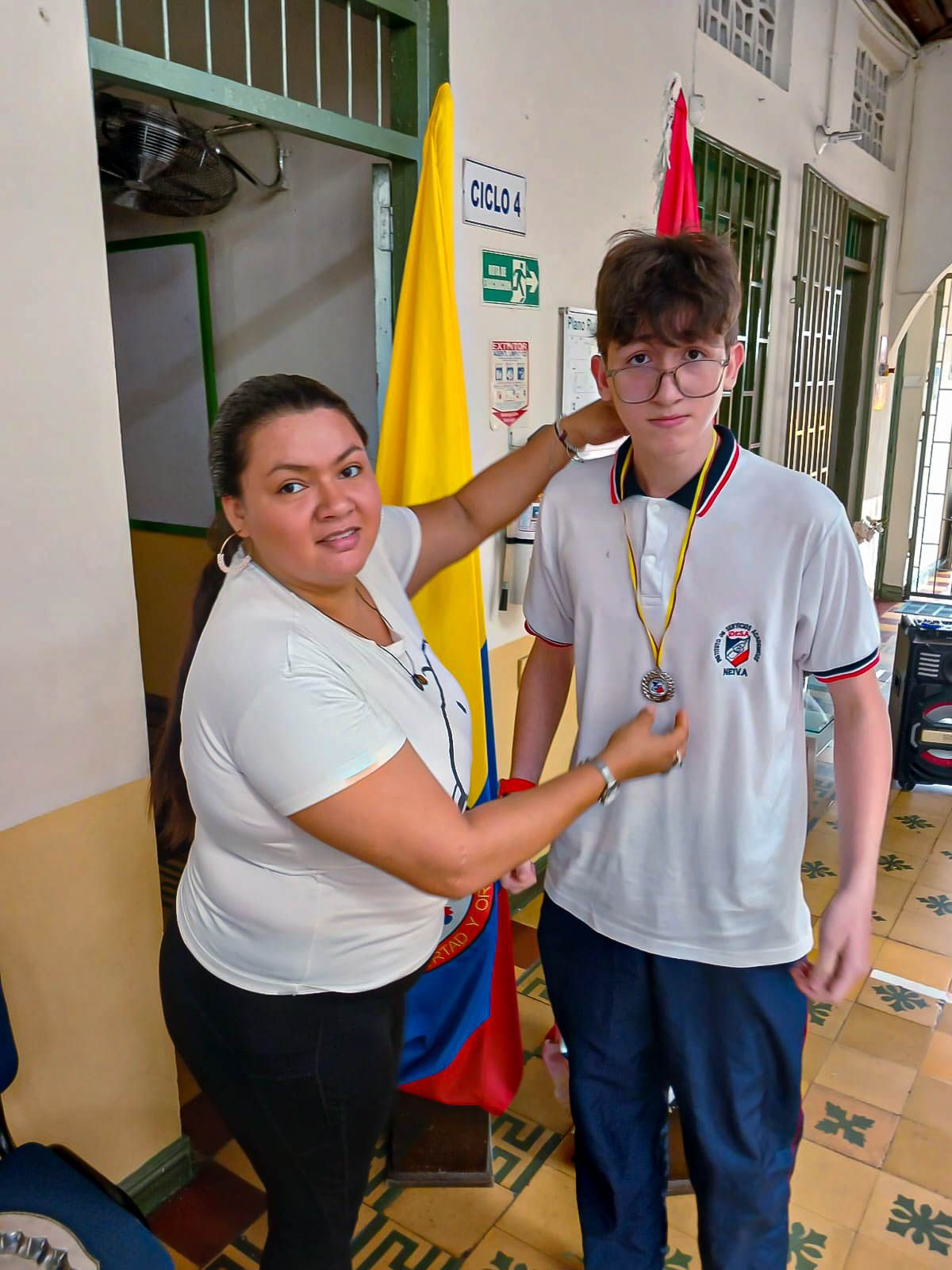 🎓 ¡Celebrando el Éxito Académico y la Disciplina! 🏆 - Imagen 3