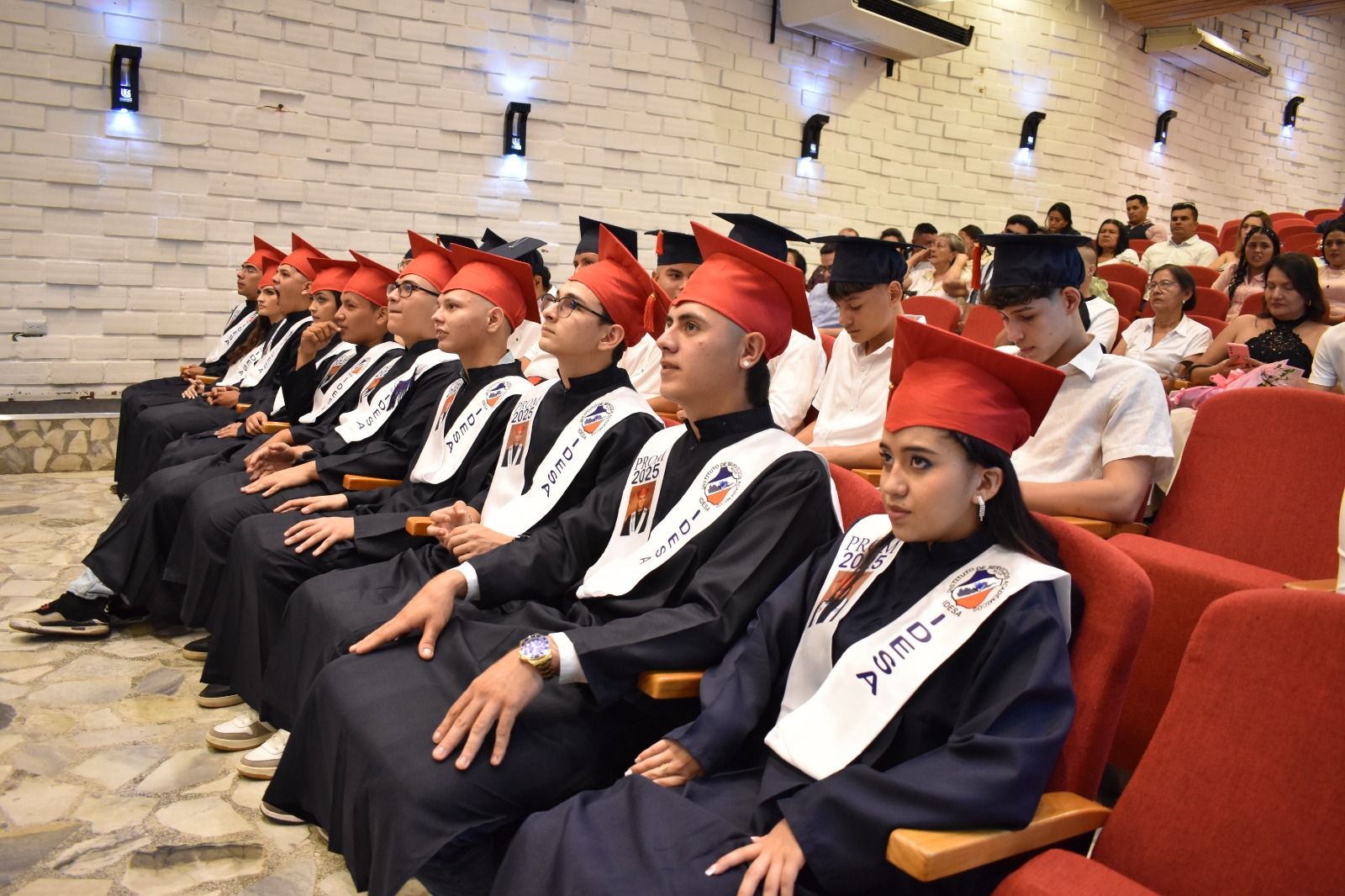 Graduación de Noveno y Once 2025 - Imagen 3