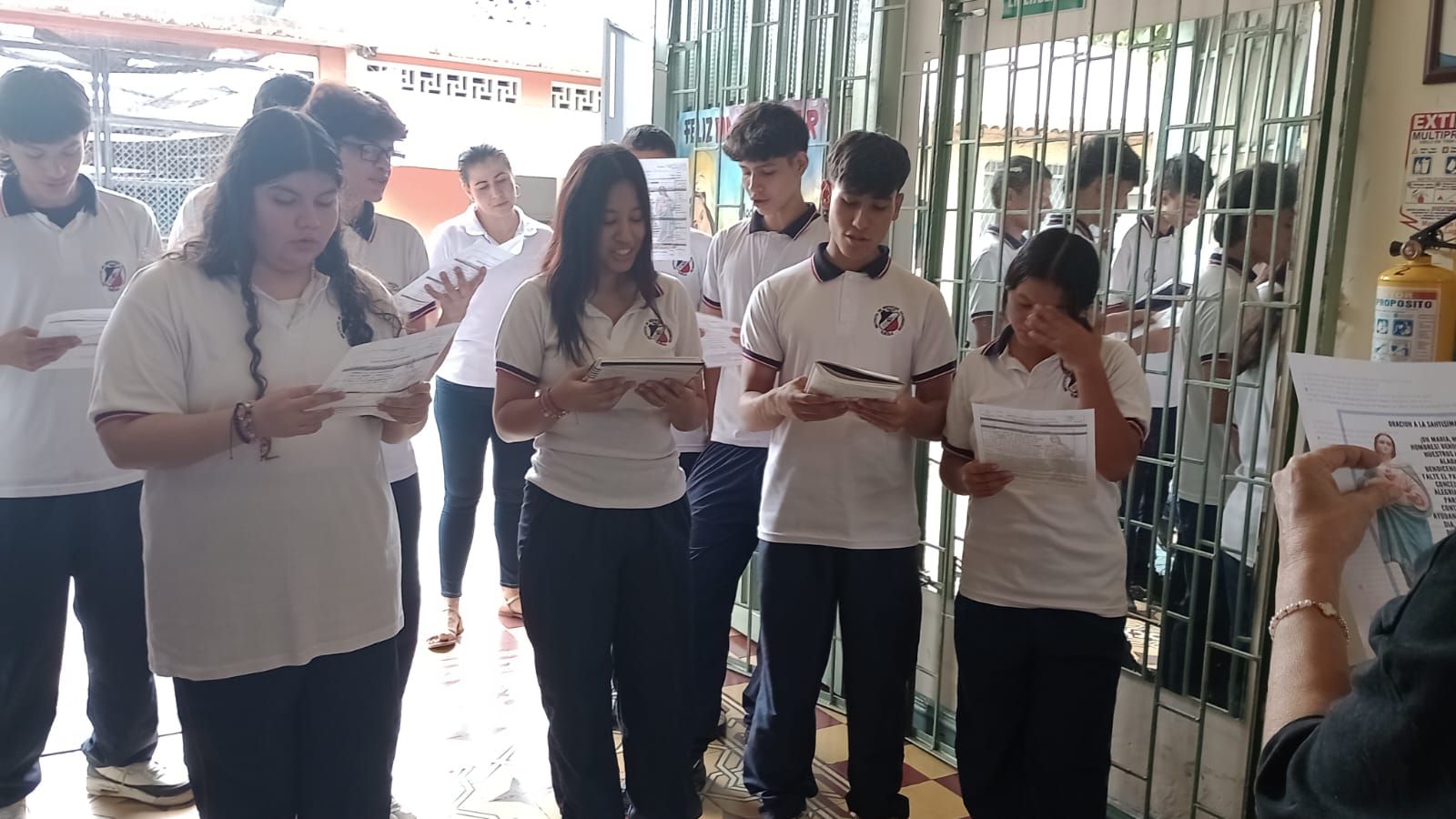 ¡Celebramos el Día de la Virgen María! 🙏 - Imagen 5